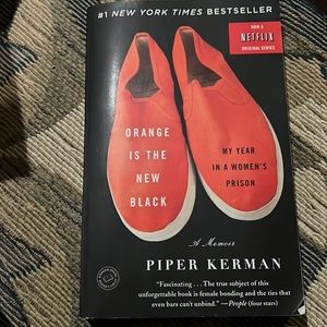 Orange is the new black BOOK. By Piper Kerman